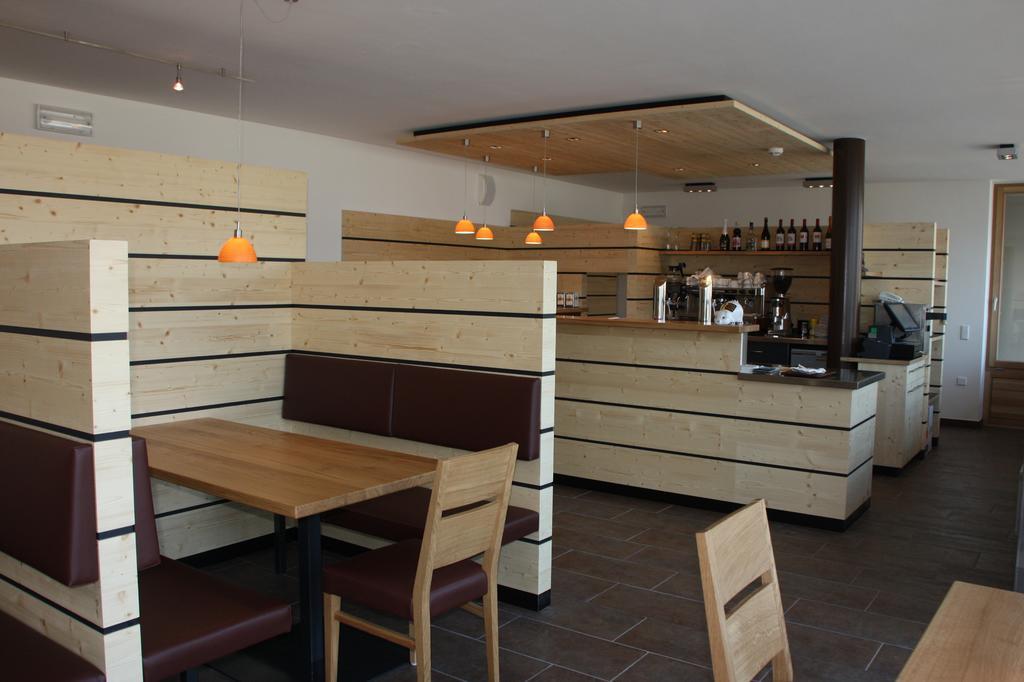 Aqualis 4*
