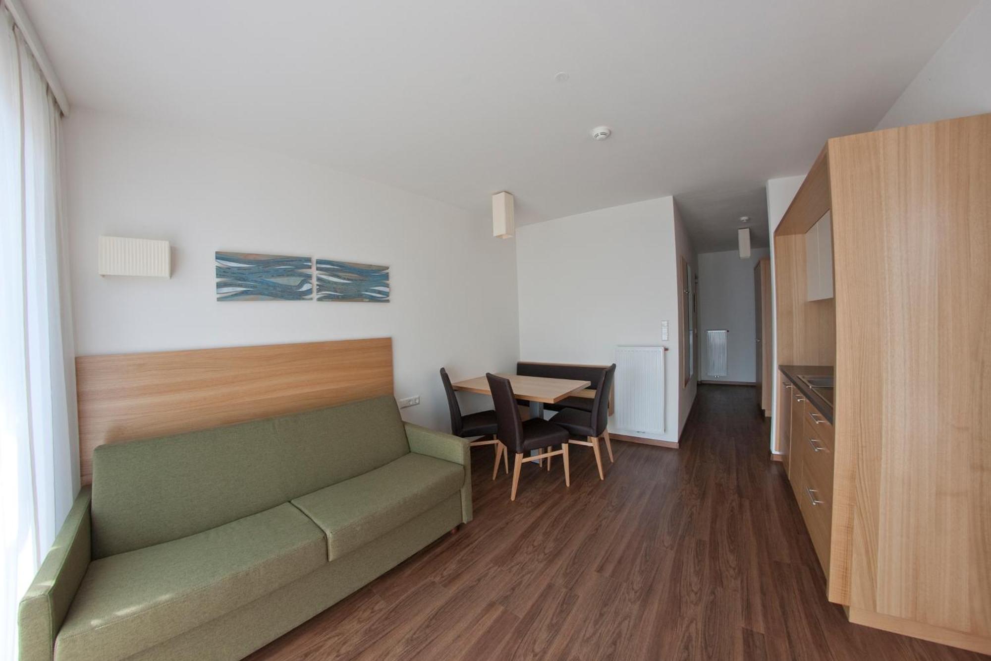 Aqualis 4*