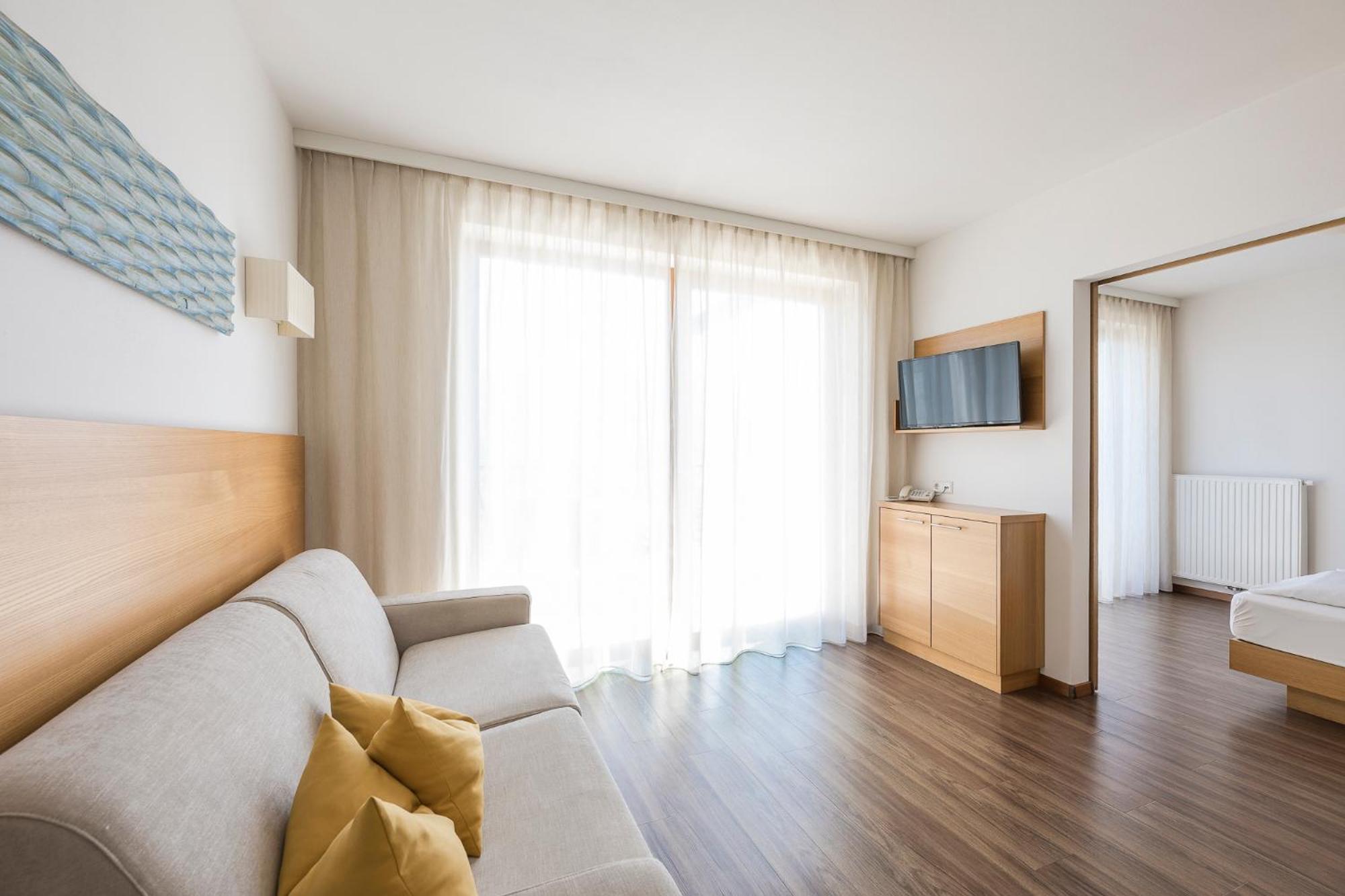 Aqualis Aparthotel