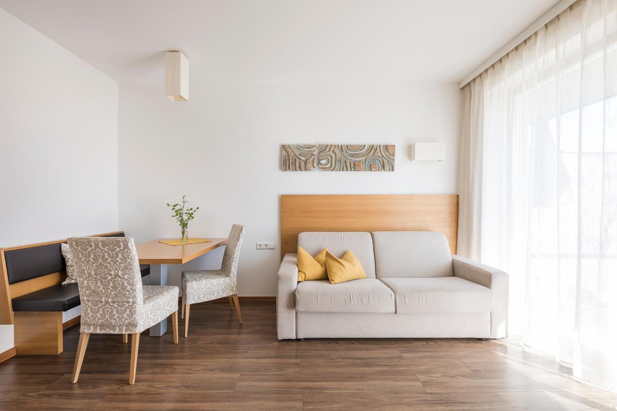 Aqualis Aparthotel Marling