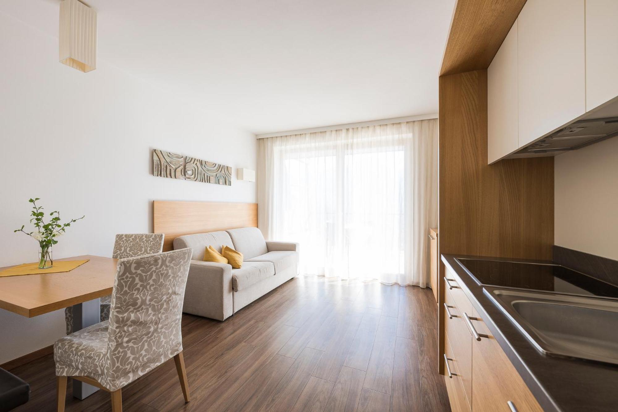 Aqualis 4*