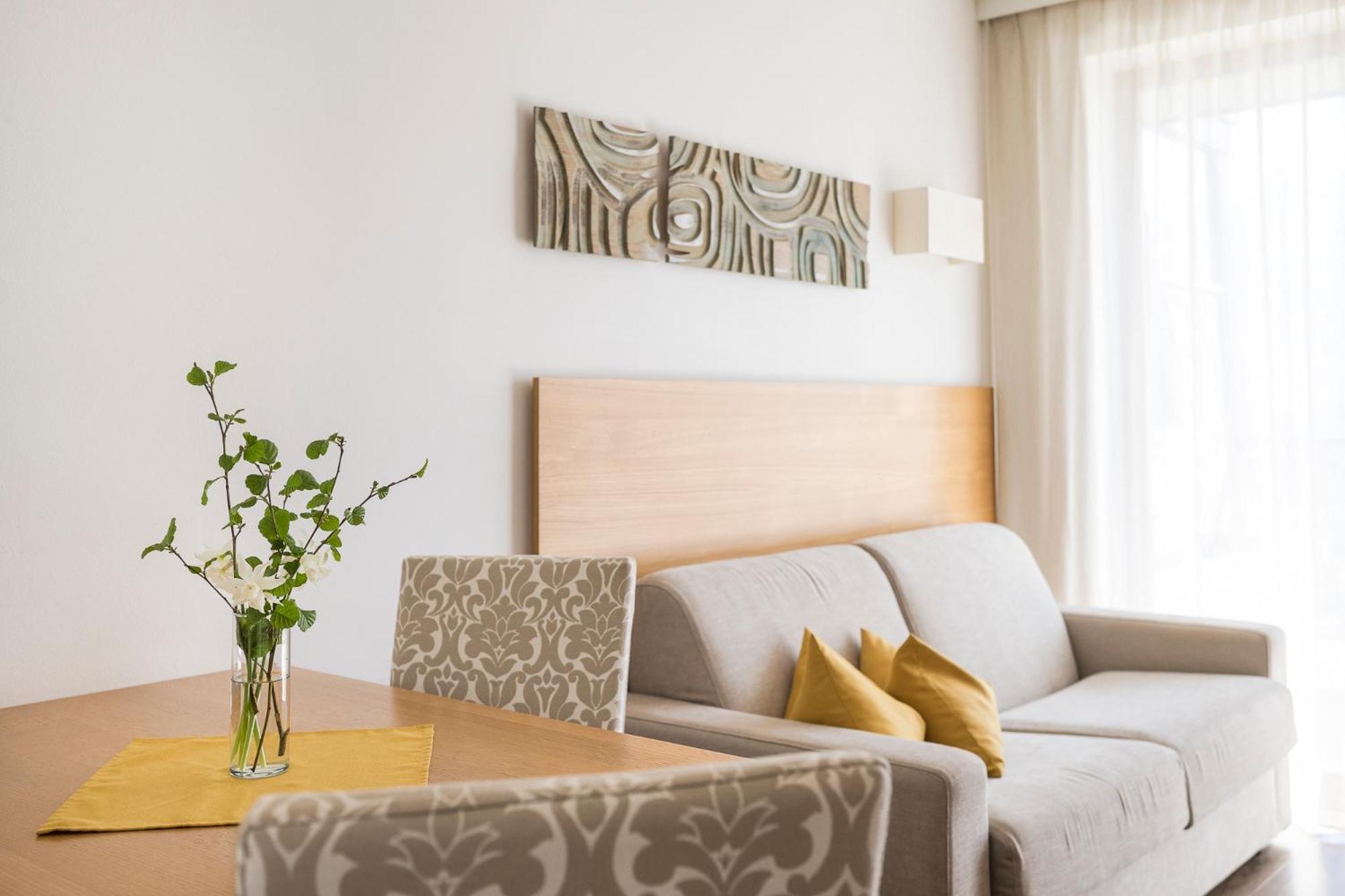 Aqualis 4*
